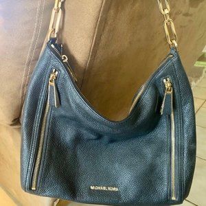 Michael Kors Evie Pebbled Leather Shoulder Bag